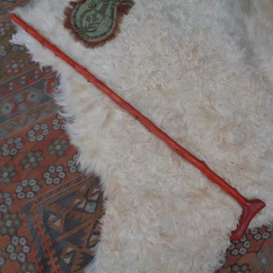 Bastón de Madera Moderno, Ecológico y Hecho a Mano, con Tallado Personalizado y Acabado Pulido, para Hombres y Mujeres - Product Image 1