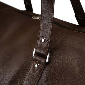 Bolsa de Viaje de Cuero Genuino de Lujo con Múltiples Compartimentos, Herrajes Resistentes y Diseño Espacioso para Llevar a Mano - Product Image 5