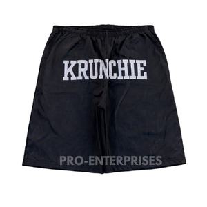 กางเกงขาสั้นวินด์เบรกเกอร์ปักลายสำหรับผู้ชาย โพลีเอสเตอร์ 100% เอวยางยืด ผ้าทอเนื้อแน่น ระบายอากาศได้ดี - Product Image 1