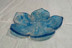 Cuenco de resina de lujo de alta demanda, hecho a mano, decorativo, para centro de mesa y decoración del hogar, disponible para la venta. - Product Image 3