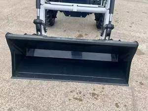 Tracteurs compacts Bobcat CT2035 HST 2023 d'occasion avec pelle rétrocaveuse et chargeur frontal, composants essentiels : moteur, pompe, boîte de vitesses, roulement, 9 tonnes - Product Image 4