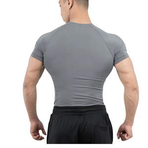 Camiseta Deportiva de Compresión para Hombre, Personalizada, al por Mayor, de Manga Corta, Secado Rápido, Transpirable, Antibacteriana, para Entrenamiento, Running, Fitness - Product Image 2
