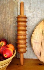 Rouleau à pâtisserie en bois écologique à motifs géométriques pour nouilles, pâtes, pâtisseries, roti, chapati, pizza, cuisine maison - Product Image 4