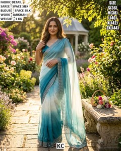 Sari traditionnel pour femmes Noor Elegance, idéal pour les fêtes, avec des propriétés anti-humidité et anti-plis - Product Image 4