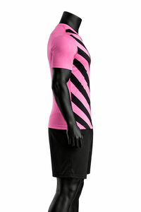 Ensemble de maillots de football personnalisés pour hommes, uniforme de football rose et noir rayé, kit d'équipe respirant et à séchage rapide, vêtements de sport OEM ODM - Product Image 5