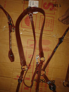 À VENDRE : Plastron de cheval en PVC avec ferrures en acier, couleurs BLEU, NOIR, ROUGE, en dollars, taille 6, pleine taille, cob, shetland, CARTES DE CRÉDIT ACCEPTÉES - Product Image 6