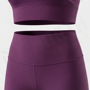 ชุดโยคะแบบกำหนดเองสำหรับผู้หญิง แฟชั่นคุณภาพสูง ชุดออกกำลังกายรัดรูป ระบายอากาศได้ดี เสื้อผ้าสำหรับออกกำลังกายในยิม - Product Image 5
