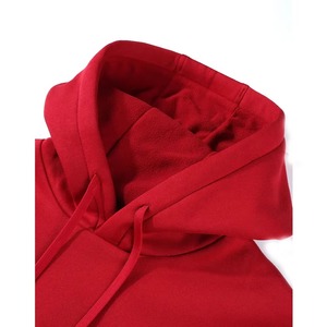 Sweat à capuche rouge avec effet de feu – Sweat-shirt à capuche unisexe avec imprimé graphique flamme pour hommes et femmes, streetwear tendance - Product Image 2