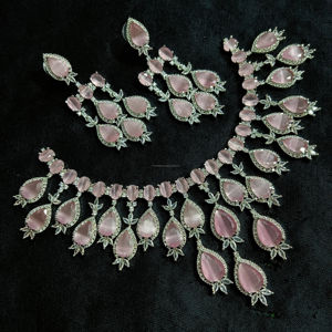 Ensemble de bijoux de mariée en diamant américain classique Collier et boucles d'oreilles en deux pièces pour mariage Style classique à la mode - Product Image 1