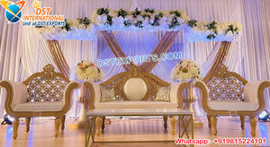 Ensemble de canapés et trônes élégants pour la décoration de scène de Walima musulmane, magnifique ensemble de canapés et causeuses blancs et dorés pour réceptions de mariage aux États-Unis - Product Image 2