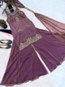 Elegante Vestido Maxi de Satén Bordado con Cuello Choker, Sin Mangas, Corte Holgado, Dobladillo Acampanado, Ropa Formal, Color Sólido, Diseño Hecho a Mano - Product Image 5