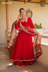Traje Anarkali de Diseñador con Seda Tabby, Encaje con Espejos, Mangas Elegantes y con Vuelo, Cuello de Diseñador y Dupatta Estampada Plazzo - Moda Femenina - Product Image 5