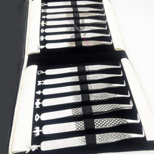 Kit de pinces à épiler RMI noir/blanc 14 pièces / Acier inoxydable, poignée diamantée/entièrement brillante, pour extensions de cils - Product Image 4