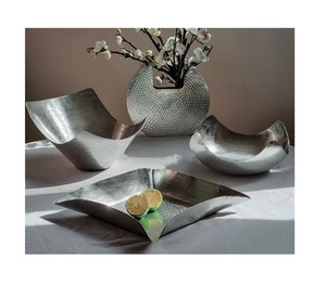 Bol à fruits de qualité supérieure en acier inoxydable couleur argent, bol à chocolat au design antique en forme de feuille, bol à snacks. - Product Image 2