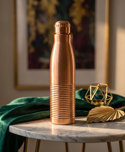 Botella de Agua Náutica Antigua de Cobre Puro Pulido de 1 Litro, Ecológica, Hecha a Mano, Lujosa y Elegante, con Beneficios Ayurvédicos y de Yoga - Product Image 4