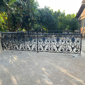 Balustrade de balcon de luxe en fer forgé, design élégant, balustrade extérieure en acier, durable et résistante aux intempéries - Product Image 4