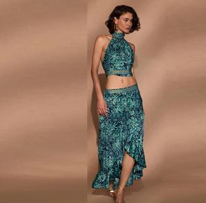 ชุดเซ็ตเสื้อครอปผูกหลังพิมพ์ลายดอกไม้สำหรับผู้หญิง พร้อมกระโปรงระบายชายสูงต่ำ ชุดสองชิ้น - คละสี - Product Image 1