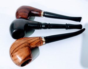 Pipe à fumer en bois faite à la main, forme naturelle, rustique, durable, objet d'art, objet de collection, pipe à cigares par Curio Craft India - Product Image 2