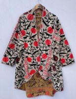 Veste courte d'hiver réversible en tissu indien Jaif Textiles, faite à la main, style bohème Kantha, matelassée, avec motif floral brodé, manches courtes.