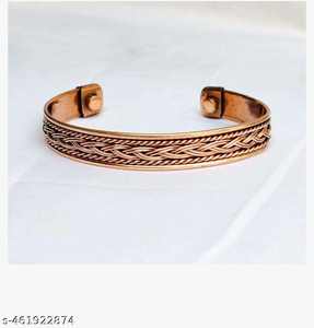 Bracelet en cuivre artisanal martelé, bijoux ayurvédiques de luxe pour hommes et femmes - Product Image 1