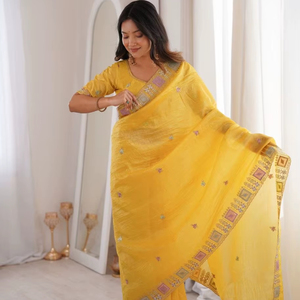 Sari en soie premium – Patchwork orné avec broderie et bordure ajourée - Product Image 1