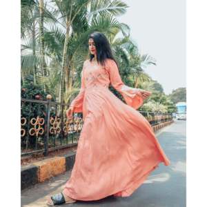 Robe longue trapèze en satin faite main à imprimé floral saumon et pêche, taille empire, décolleté en U, taille XS - Product Image 3