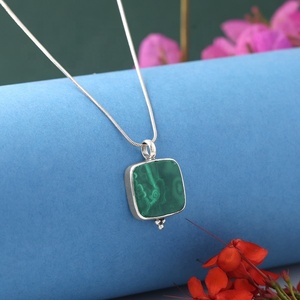 Collar con Colgante Cuadrado de Malaquita Verde Natural, Collar con Piedra Preciosa Engastada en Bisel de Plata de Ley 925 para Mujer, Joyería de Moda - Product Image 2