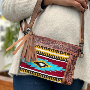 Nueva llegada elegante Vintage Jacquard marrón bolso borla decoración bohemio paisaje patrón Venta caliente Sling bolsos mujeres - Product Image 3