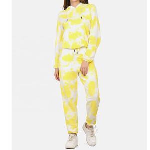 Conjuntos de pantalones de chándal y sudadera de color sólido de talla grande para mujer Conjuntos de chándales deportivos de manga larga para Otoño e Invierno - Product Image 1