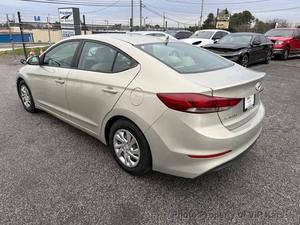 Auto Usado Confiable, Hyundai Elantra SE Sedán <span class=keywords><strong>2017</strong></span> (2.0L 4 cilindros 6A) - Product Image 4