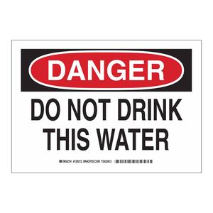 Panneau de signalisation routière réfléchissant « Danger : Ne pas boire cette eau » pour les zones de laboratoire et industrielles - Product Image 1