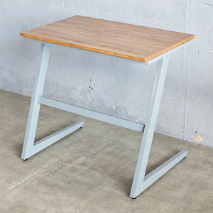 ชุดโต๊ะเก้าอี้เรียนแบบพับได้ Metal Drake โครงเหล็ก หน้าไม้ ทนทาน เป็นมิตรกับสิ่งแวดล้อม เฟอร์นิเจอร์สำหรับห้องเรียนและฝึกอบรมที่ทันสมัย - Product Image 1