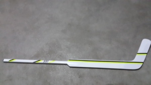 Palos de Hockey sobre Hielo de PVC P92/P28 de 380g, Duraderos y Más Vendidos, 5000 Unidades, Nuevos Todos los Días - Product Image 3