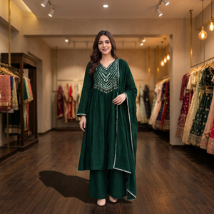 Conjunto de Kurti Tradicional Verde de Moda con Cuello en V y Pantalones Palazzo a Juego para Mujer, Corte Holgado, Largo hasta el Suelo, Ropa Casual - Product Image 5