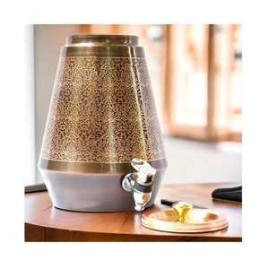 Distributeur de boissons en cuivre haut de gamme : l'accessoire indispensable pour un accès facile aux boissons et une touche de raffinement résidentiel - Product Image 6