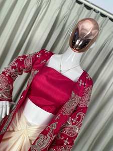 Conjunto Koti de Seda Banglori Premium Bordada con Falda Dhoti de Crepé Francés - Product Image 2