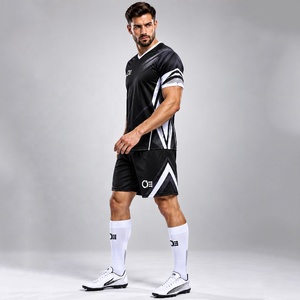 ชุดยูนิฟอร์มฝึกซ้อมคุณภาพสูงสำหรับทุกเพศ ปี 2027 ชุดเสื้อและกางเกงขาสั้นฟุตบอลฤดูร้อนแบบสั่งทำพิเศษ ระบายอากาศได้ดี ซึมซับเหงื่อ เป็นมิตรกับสิ่งแวดล้อม - Product Image 3