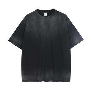 เสื้อยืดสไตล์โมเดิร์นเรโทรลำลองแนวสตรีทแวร์ ล้างสีแบบแอซิดวอช ดีไซน์วินเทจสไตล์คนเมือง ผ้าฝ้าย 100% เป็นมิตรต่อสิ่งแวดล้อม ทรงปกติ - Product Image 3