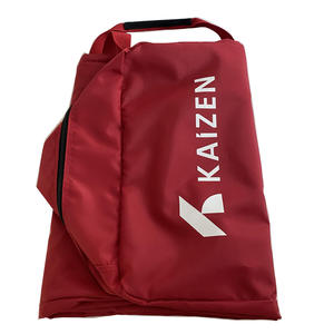 Bolsa de Lona Roja TITAN TREAD WEAR con Ribete Negro y Asa Superior, Bolsa de Viaje y Gimnasio de Gran Capacidad - Product Image 3