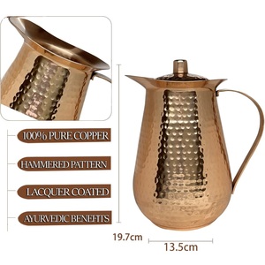 Pichet à eau élégant et luxueux en cuivre martelé avec couvercle, design conique, carafe de service personnalisable pour la cuisine et la salle à manger - Product Image 1
