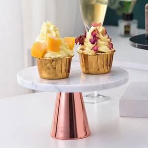 Support à gâteau rond en bois avec plateau en marbre, forme circulaire, support à gâteau monobloc - Product Image 5