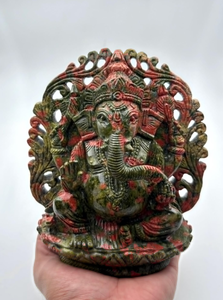 Estatua de Piedra Tallada a Mano del Dios Ganesha, Acabado Verde y Rojo Antiguo, Ídolo Hindú Decorativo para Templo, Sala de Pooja, Regalo - Product Image 4