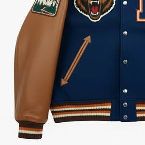 Diseña tu propia chaqueta varsity de alta calidad, cálida para el invierno, con capucha y cuello, para hombres y chicos. - Product Image 3
