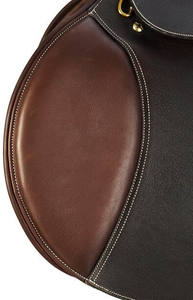 Selle de saut en cuir anglais légère, confortable et durable avec arceau en bois et quincaillerie en laiton nickelé - Product Image 3