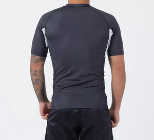 เสื้อแรชการ์ดกันรังสียูวีสำหรับผู้หญิง สำหรับว่ายน้ำ แห้งเร็ว น้ำหนักเบา เสื้อคลุมชายหาด ราคาถูก ระบายอากาศดี ขายส่ง รับผลิตตามแบบ OEM - Product Image 3