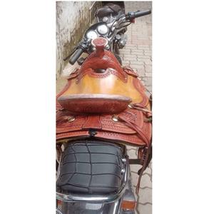 Silla de Montar Inglesa de Cuero de Primera Calidad, con Madera y Plástico, Cómoda y Duradera para Montar, Entrenar y Competir, Disponible para la Venta - Product Image 1