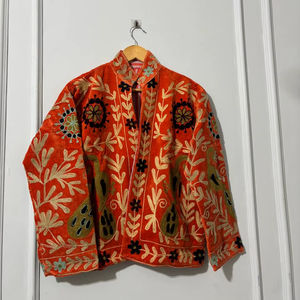 Blouson bomber rose en velours tricoté respirant, brodé, style bohème urbain, pour femme - Product Image 1