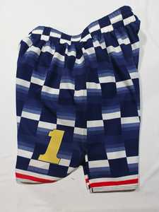 Shorts de Muay Thai en tissu respirant, idéaux pour les activités de fitness et d'entraînement pour hommes, service OEM disponible. - Product Image 4