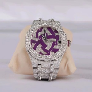 Reloj de Lujo para Mujer, de Acero Inoxidable, con Brazalete con Incrustaciones de Diamantes, Esfera Morada, Movimiento de Cuarzo Analógico, Cierre Plegable - Product Image 2