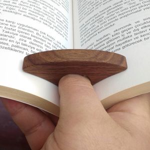 Support de livre en bois durable pour accessoires de lecture réutilisables, réduisant l'utilisation et les déchets de plastique - Product Image 2